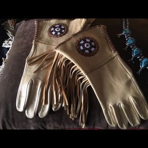 Elk gloves